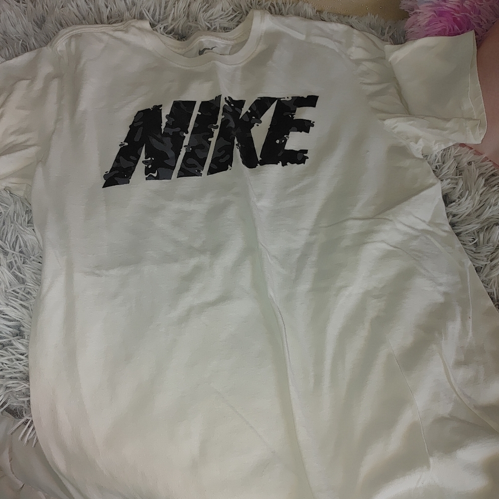 The Nike Tee